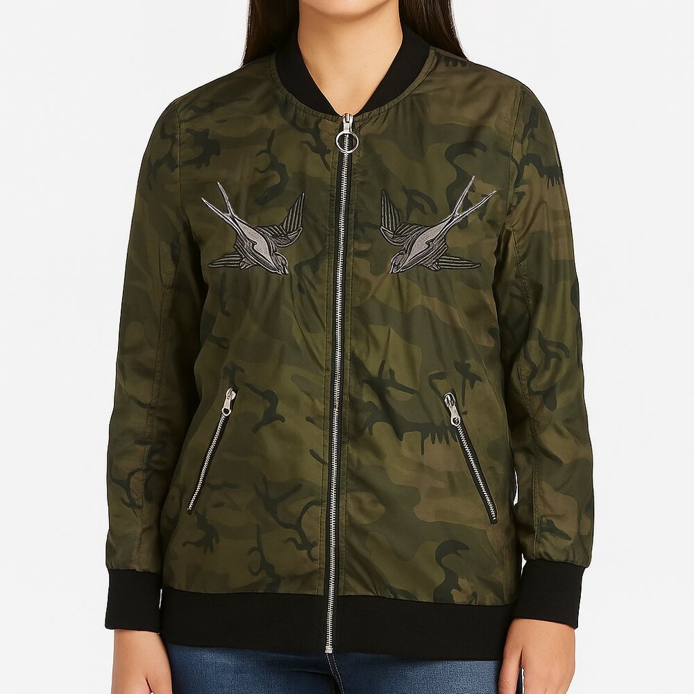 $98 Rock & Republic Camo Embroidered Swallow Bomber Jacket Medium